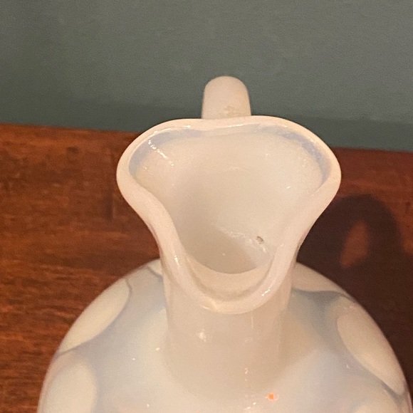FENTON FRENCH OPALESCENT COIN DOT CRUET, C. 1940'S OR 1950'S - Picture 3 of 8